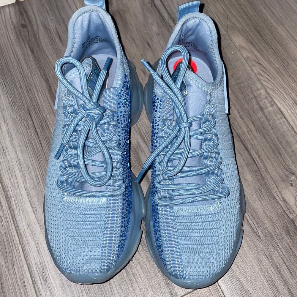 Steve Madden blue sneakers